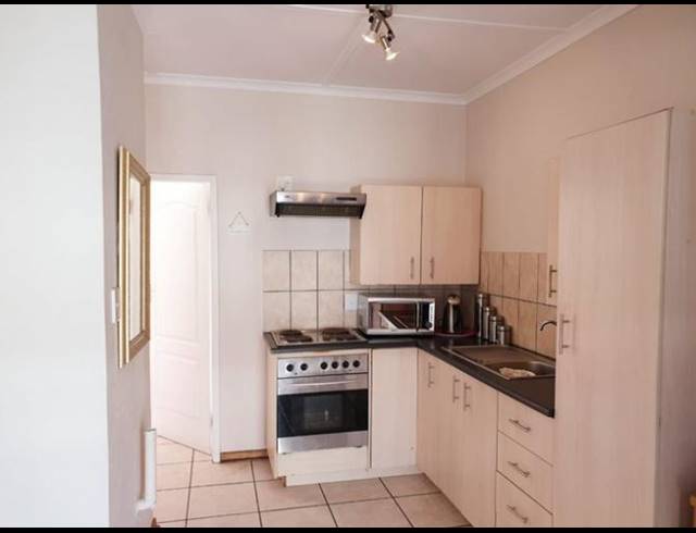 1 BEDROOM PROPERTY TO RENT IN POTCHEFSTROOM CENTRAL